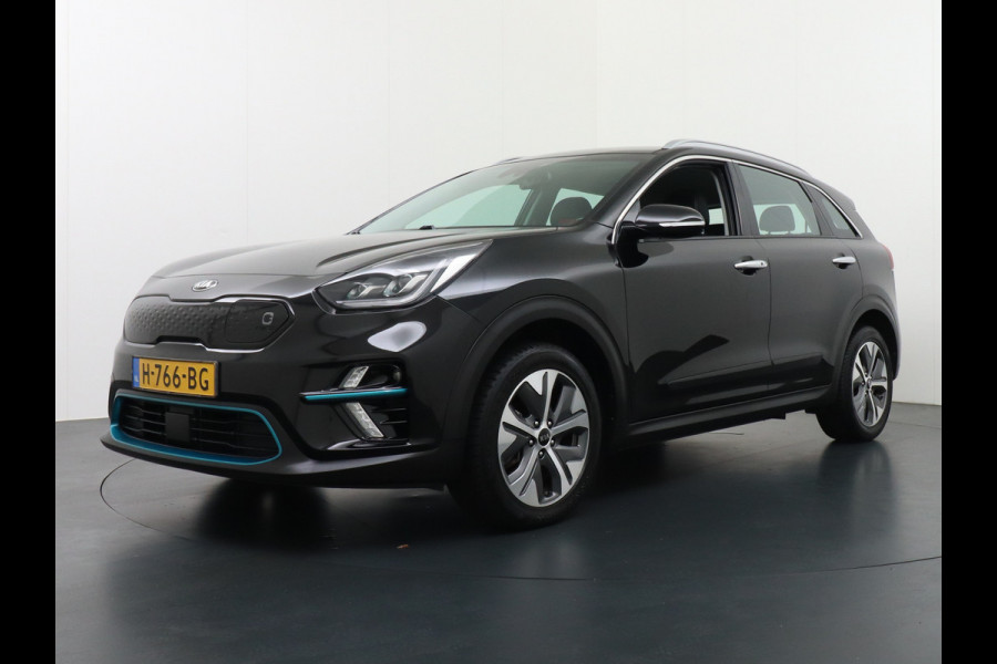 Kia e-Niro 64kWh 204PK Apple Carplay Android Auto Navi Ecc 1/2 Leder Camera Adaptieve Cruise Control Pdc Stoel Verwarming Keyless Led Stuur Verwarming Dodehoek assistent Regen-Lichtsensor Bluetooth Lmv 17" Krachtige en zuinige aandrijflijn met grote accu! €45.000 Nieuwprijs