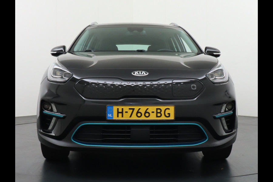 Kia e-Niro 64kWh 204PK Apple Carplay Android Auto Navi Ecc 1/2 Leder Camera Adaptieve Cruise Control Pdc Stoel Verwarming Keyless Led Stuur Verwarming Dodehoek assistent Regen-Lichtsensor Bluetooth Lmv 17" Krachtige en zuinige aandrijflijn met grote accu! €45.000 Nieuwprijs