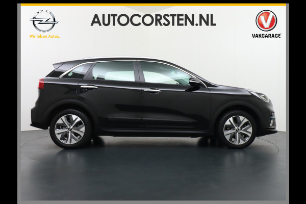 Kia e-Niro 64kWh 204PK Apple Carplay Android Auto Navi Ecc 1/2 Leder Camera Adaptieve Cruise Control Pdc Stoel Verwarming Keyless Led Stuur Verwarming Dodehoek assistent Regen-Lichtsensor Bluetooth Lmv 17" Krachtige en zuinige aandrijflijn met grote accu! €45.000 Nieuwprijs
