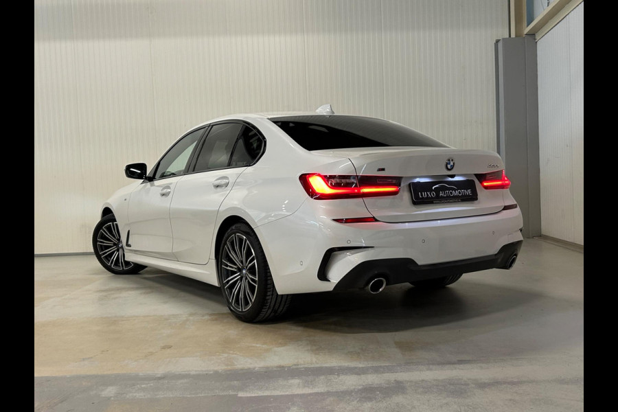 BMW 3-serie 330i High Executive | M-SPORT | ACC | SHADOW LINE | CAMERA
