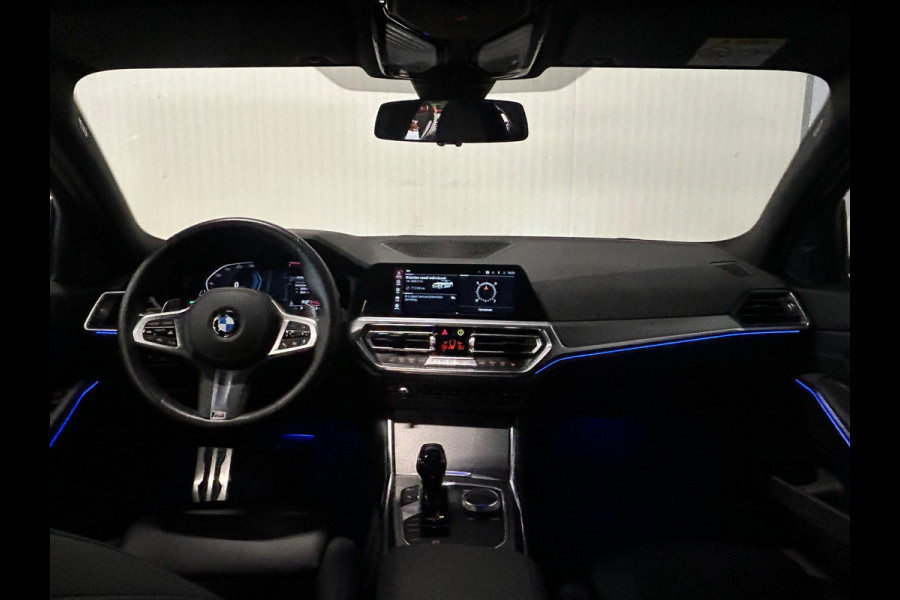 BMW 3-serie 330i High Executive | M-SPORT | ACC | SHADOW LINE | CAMERA