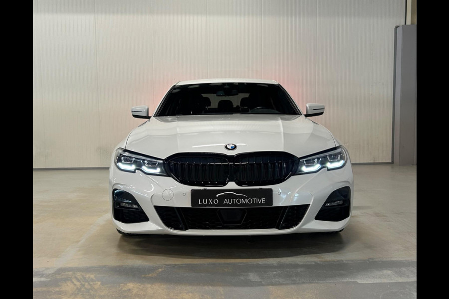 BMW 3-serie 330i High Executive | M-SPORT | ACC | SHADOW LINE | CAMERA