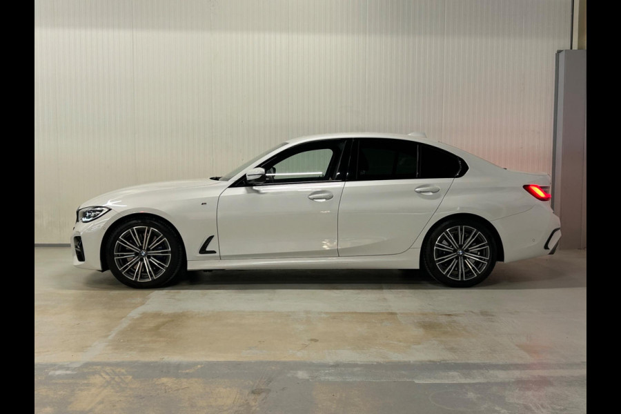 BMW 3-serie 330i High Executive | M-SPORT | ACC | SHADOW LINE | CAMERA