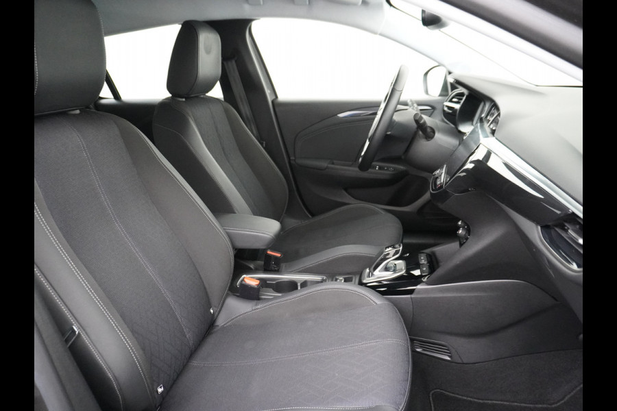 Opel CORSA-E Elegance 50kWh Two-Tone Apple Carplay Android Auto Navi Ecc Adap.Cruise Control 360° Camera Keyless Stoel-Stuurverwarming DAB Led Lmv 17" Verkeersbord detectie Rijstrooksensor Winter-Pakket Parkeer-Pakket Premium-Pakket 100% Dealeronderhouden Origineel Nederlandse Auto Nieuwprijs  €36.045,-