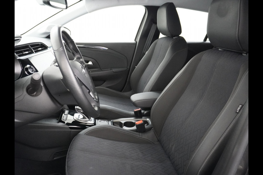 Opel CORSA-E Elegance 50kWh Two-Tone Apple Carplay Android Auto Navi Ecc Adap.Cruise Control 360° Camera Keyless Stoel-Stuurverwarming DAB Led Lmv 17" Verkeersbord detectie Rijstrooksensor Winter-Pakket Parkeer-Pakket Premium-Pakket 100% Dealeronderhouden Origineel Nederlandse Auto Nieuwprijs  €36.045,-