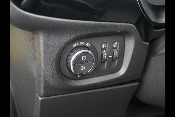 Opel CORSA-E Elegance 50kWh Two-Tone Apple Carplay Android Auto Navi Ecc Adap.Cruise Control 360° Camera Keyless Stoel-Stuurverwarming DAB Led Lmv 17" Verkeersbord detectie Rijstrooksensor Winter-Pakket Parkeer-Pakket Premium-Pakket 100% Dealeronderhouden Origineel Nederlandse Auto Nieuwprijs  €36.045,-