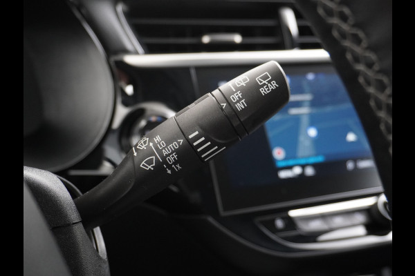 Opel CORSA-E Elegance 50kWh Two-Tone Apple Carplay Android Auto Navi Ecc Adap.Cruise Control 360° Camera Keyless Stoel-Stuurverwarming DAB Led Lmv 17" Verkeersbord detectie Rijstrooksensor Winter-Pakket Parkeer-Pakket Premium-Pakket 100% Dealeronderhouden Origineel Nederlandse Auto Nieuwprijs  €36.045,-