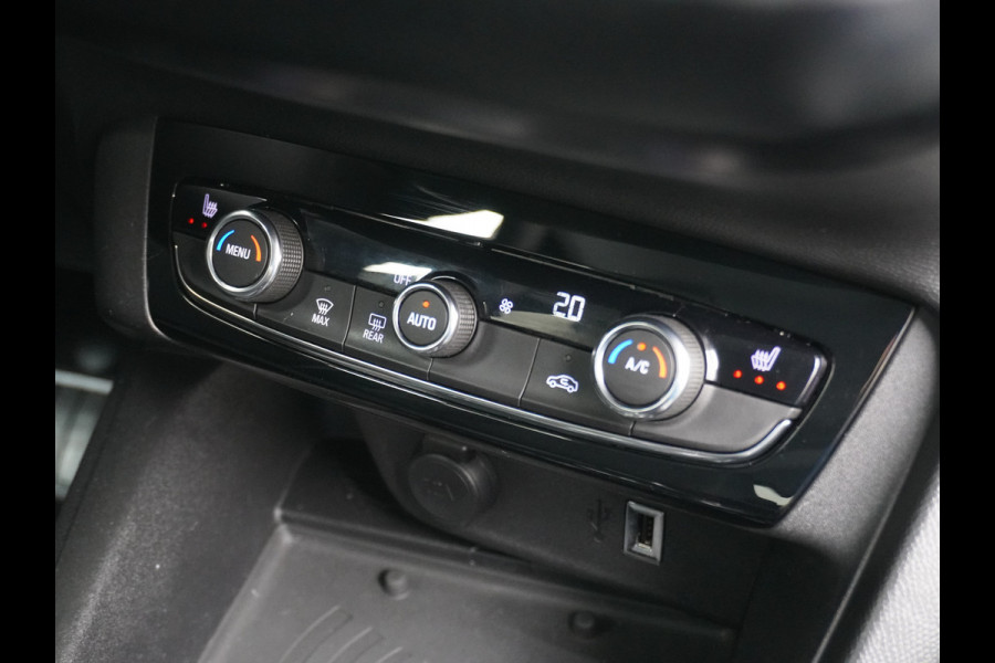 Opel CORSA-E Elegance 50kWh Two-Tone Apple Carplay Android Auto Navi Ecc Adap.Cruise Control 360° Camera Keyless Stoel-Stuurverwarming DAB Led Lmv 17" Verkeersbord detectie Rijstrooksensor Winter-Pakket Parkeer-Pakket Premium-Pakket 100% Dealeronderhouden Origineel Nederlandse Auto Nieuwprijs  €36.045,-