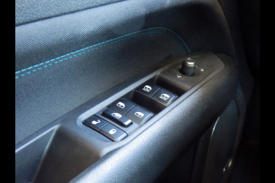 Jeep Compass 4xe 240 Hybride | Upland | Navi | Alpine Sound | Leder |