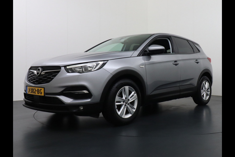 Opel Grandland X T131PK Apple Carplay Android Navi Ecc Pdc Led DAB Lmv 17"Cruise control Licht-Regensensor Business + 1.2 Turbo Bluetooth Rijstrooksensor Verkeersbord detectie EURO 6 AG