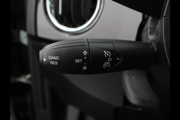 Fiat 500 1.0 Hybrid Dolcevita Finale Panorama dak Control Navigatie Apple Carplay/Android Auto Parkeer Sensoren Digitale Cockpit Climate Control Lichtmetalen Velgen Cruise Control Dab