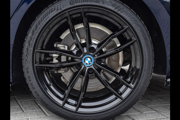 BMW 3-serie 330e xDRIVE | M-SPORT | TREKHAAK | SPORTSTOELEN | ACTIVE CRUISE CONTROL | CAMERA | LEDEREN BEKLEDING | DAB+ | HIFI SOUND | SHADO