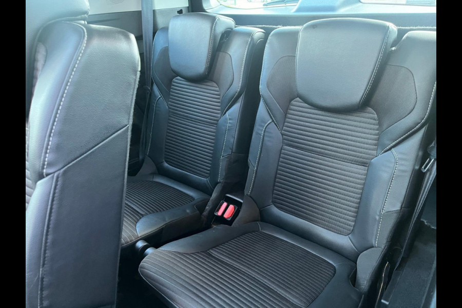 Renault Grand Scénic 1.3 TCe 140PK Intens 7p. - Automaat - Panodak - Groot Navi - Camera - Parkeerhulp
