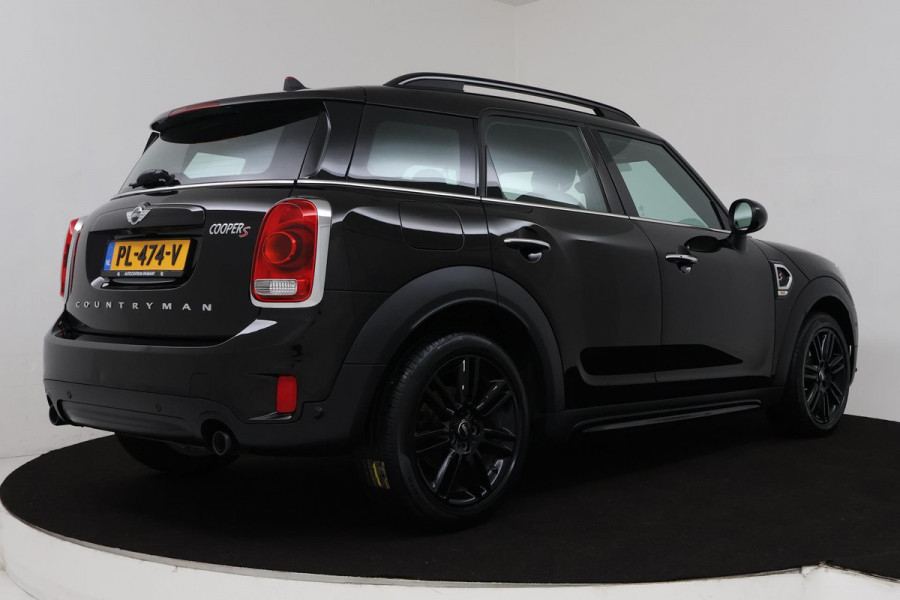 MINI Countryman 2.0 Cooper S Chili (ACHTERUITRIJCAMERA, STOELVERWARMING, NAVIGATIE, CRUISE, DEALER ONDERHOUDEN)