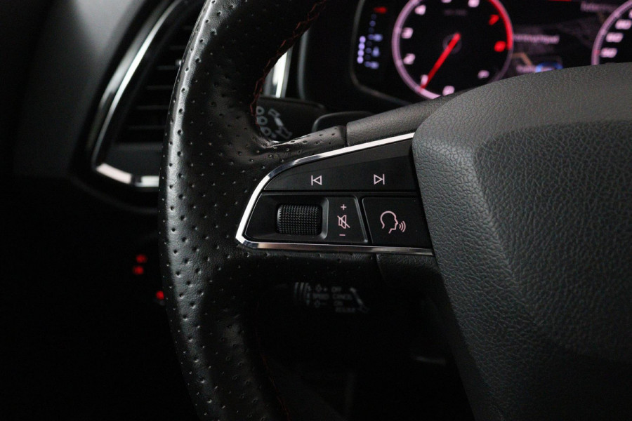Seat Ateca 1.5 TSI FR (PANORAMADAK, BEATS, DIGITALE COCKPIT, TREKHAAK ELEKT. UITKLAPBAAR, CAMERA, DEALER ONDERHOUDEN, 1e EIGENAAR)