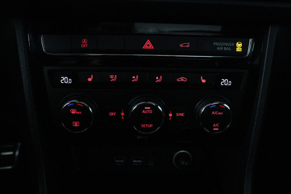 Seat Ateca 1.5 TSI FR (PANORAMADAK, BEATS, DIGITALE COCKPIT, TREKHAAK ELEKT. UITKLAPBAAR, CAMERA, DEALER ONDERHOUDEN, 1e EIGENAAR)