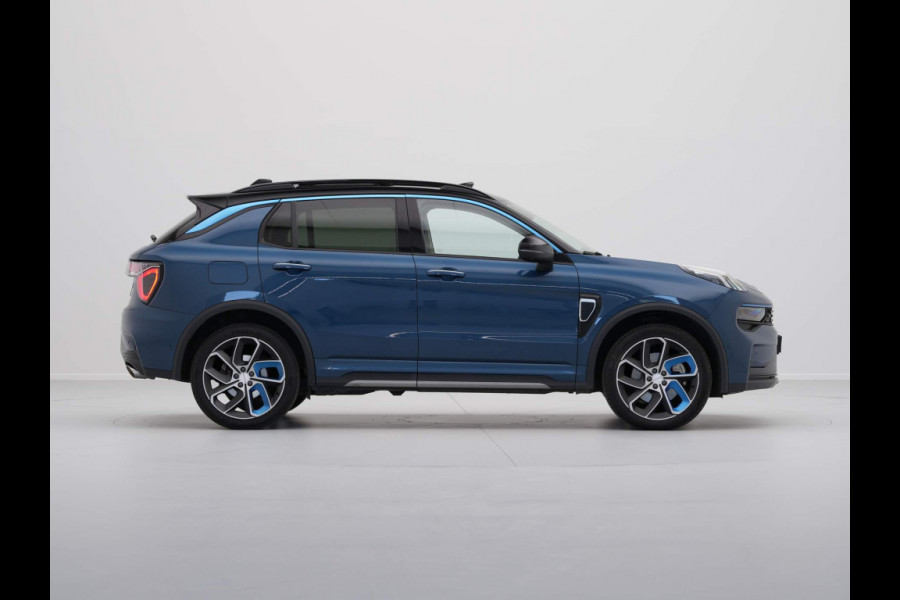 Lynk & Co 01 1.5 Hybride Panorama Camera Stoelverwarming Side Assist Keyless 201