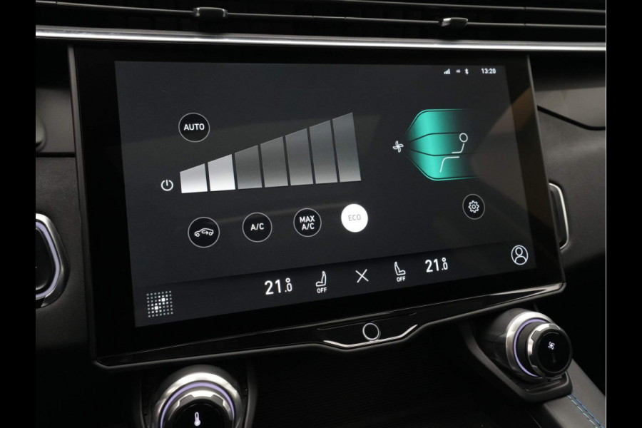 Lynk & Co 01 1.5 Hybride Panorama Camera Stoelverwarming Side Assist Keyless 201