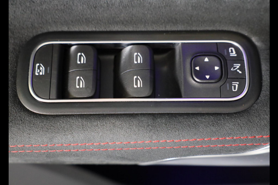 Mercedes-Benz A-Klasse 200 AMG 45 Look / Aut / 163 Pk / Navi / Camera / Cruise Control / F1 Flippers / Open Panoramadak / Led / 20
