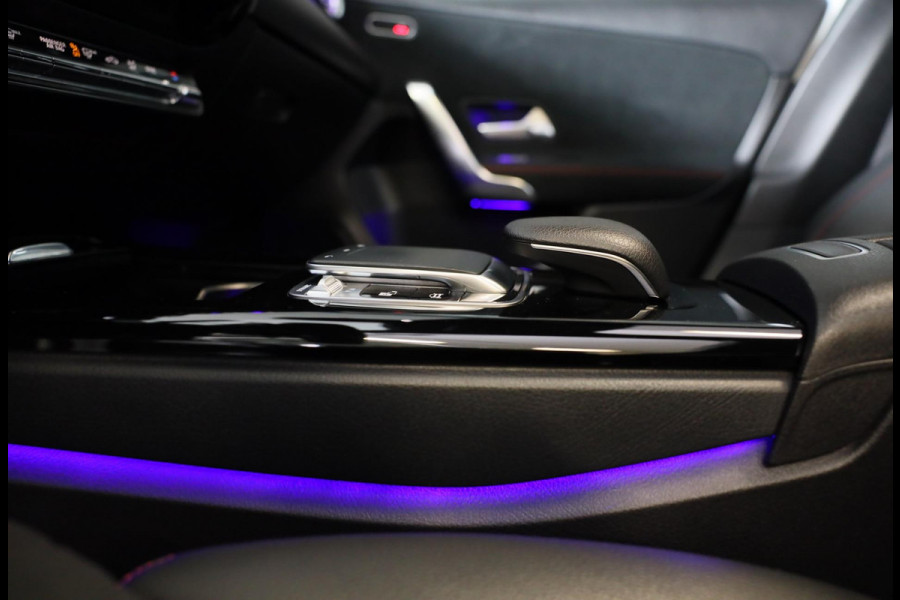 Mercedes-Benz A-Klasse 200 AMG 45 Look / Aut / 163 Pk / Navi / Camera / Cruise Control / F1 Flippers / Open Panoramadak / Led / 20