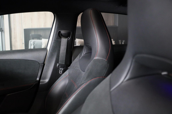 Mercedes-Benz A-Klasse 200 AMG 45 Look / Aut / 163 Pk / Navi / Camera / Cruise Control / F1 Flippers / Open Panoramadak / Led / 20