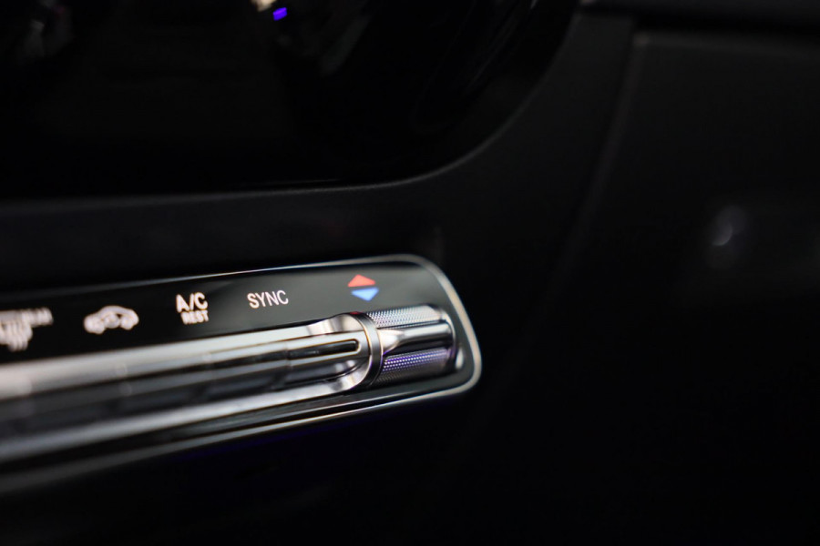 Mercedes-Benz A-Klasse 200 AMG 45 Look / Aut / 163 Pk / Navi / Camera / Cruise Control / F1 Flippers / Open Panoramadak / Led / 20