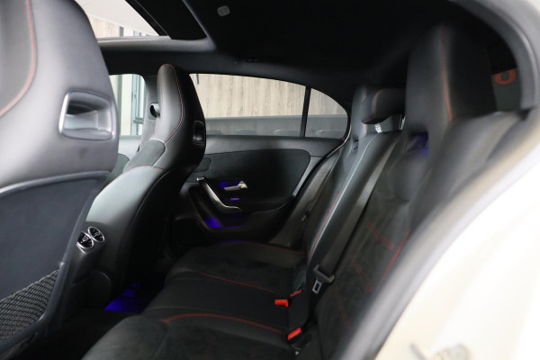 Mercedes-Benz A-Klasse 200 AMG 45 Look / Aut / 163 Pk / Navi / Camera / Cruise Control / F1 Flippers / Open Panoramadak / Led / 20