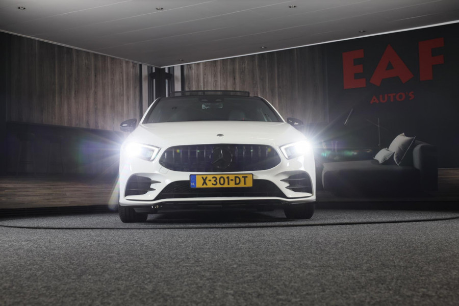Mercedes-Benz A-Klasse 200 AMG 45 Look / Aut / 163 Pk / Navi / Camera / Cruise Control / F1 Flippers / Open Panoramadak / Led / 20