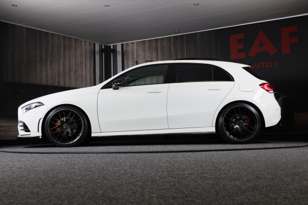 Mercedes-Benz A-Klasse 200 AMG 45 Look / Aut / 163 Pk / Navi / Camera / Cruise Control / F1 Flippers / Open Panoramadak / Led / 20