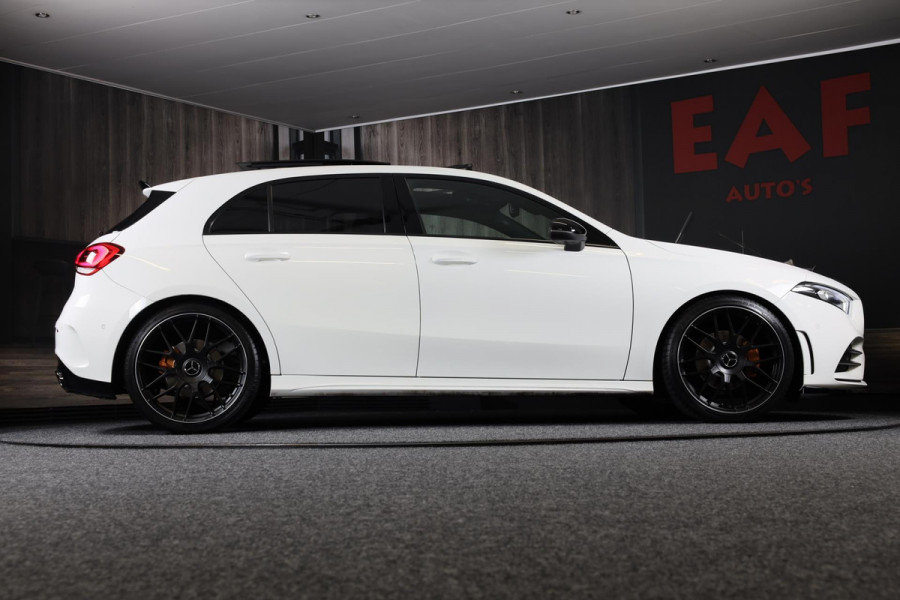 Mercedes-Benz A-Klasse 200 AMG 45 Look / Aut / 163 Pk / Navi / Camera / Cruise Control / F1 Flippers / Open Panoramadak / Led / 20