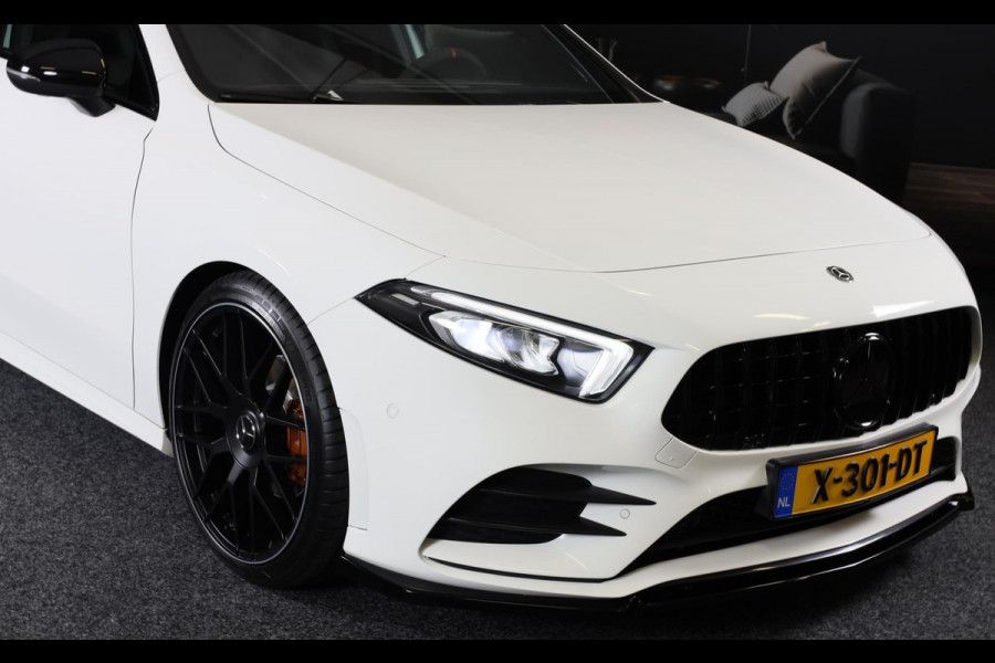 Mercedes-Benz A-Klasse 200 AMG 45 Look / Aut / 163 Pk / Navi / Camera / Cruise Control / F1 Flippers / Open Panoramadak / Led / 20