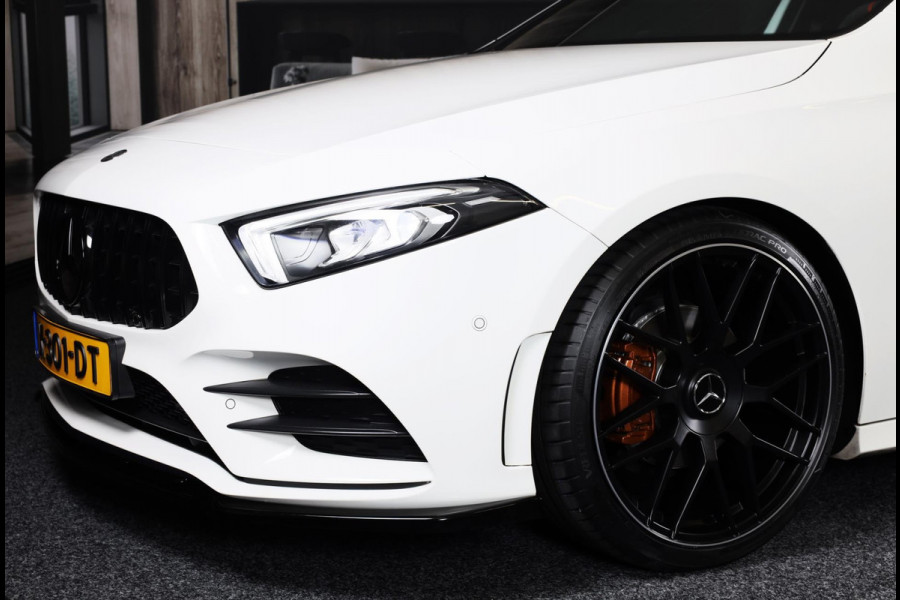 Mercedes-Benz A-Klasse 200 AMG 45 Look / Aut / 163 Pk / Navi / Camera / Cruise Control / F1 Flippers / Open Panoramadak / Led / 20