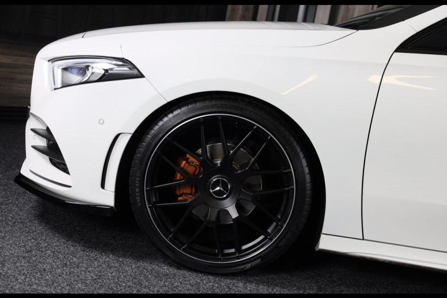 Mercedes-Benz A-Klasse 200 AMG 45 Look / Aut / 163 Pk / Navi / Camera / Cruise Control / F1 Flippers / Open Panoramadak / Led / 20