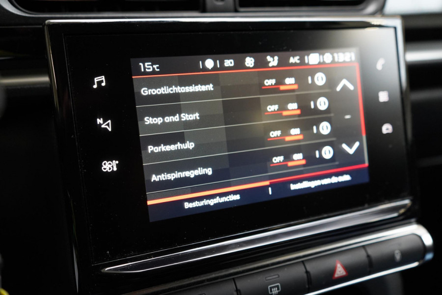 Citroën C3 1.2 PureTech S&S 110pk Shine | Navigatie | Achteruitrijcamera | Climate control | Cruise control