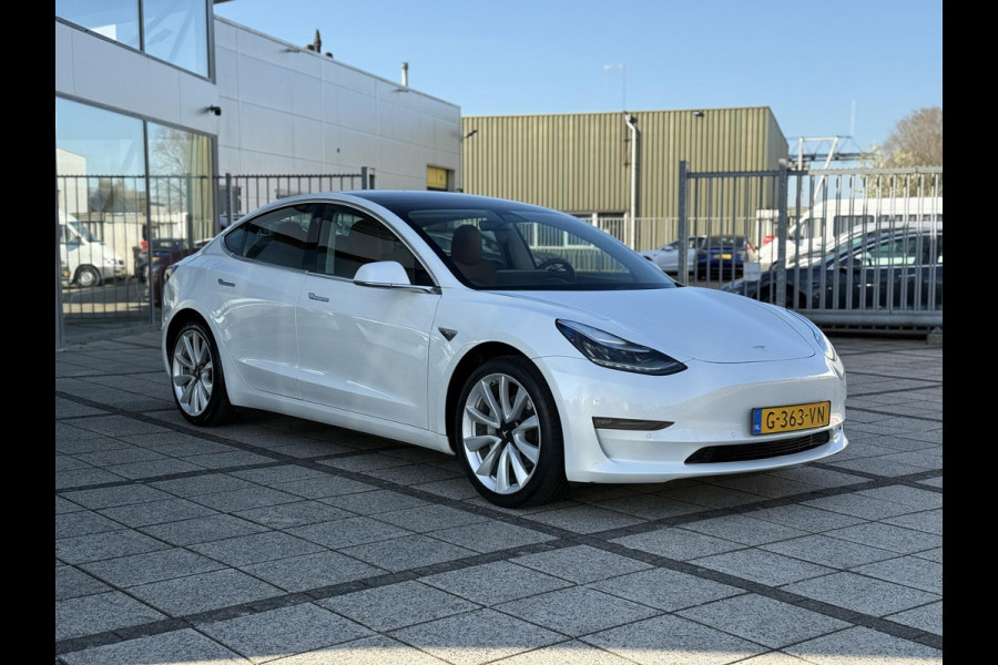 Tesla Model 3 Long Range AWD Dual | Autopilot | Panorama | Bruin Leer |