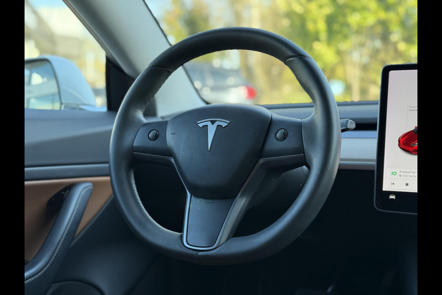 Tesla Model 3 Long Range AWD Dual | Autopilot | Panorama | Bruin Leer |