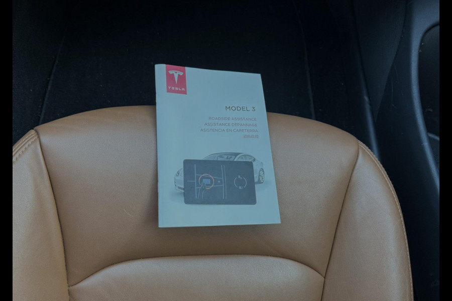 Tesla Model 3 Long Range AWD Dual | Autopilot | Panorama | Bruin Leer |