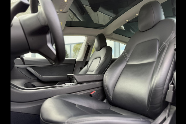 Tesla Model 3 Range Plus | Autopilot | Panorama  | Leder | Navi | Camera