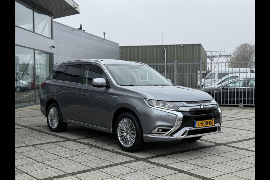 Mitsubishi Outlander 2.4 PHEV Intense+ | Panorama | Apple Carplay | Trekhaak |