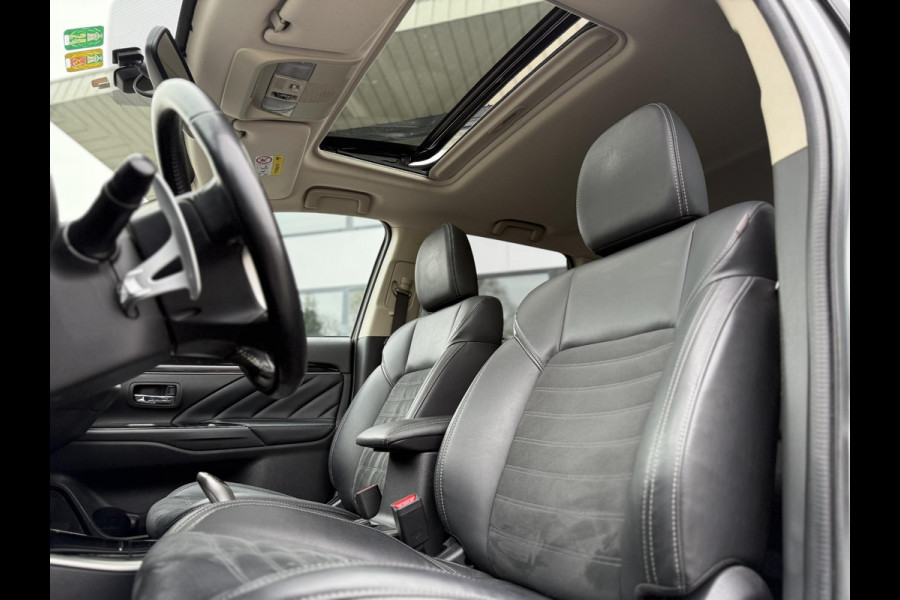 Mitsubishi Outlander 2.4 PHEV Intense+ | Panorama | Apple Carplay | Trekhaak |
