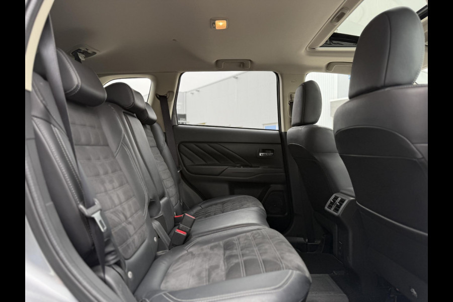 Mitsubishi Outlander 2.4 PHEV Intense+ | Panorama | Apple Carplay | Trekhaak |