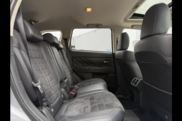 Mitsubishi Outlander 2.4 PHEV Intense+ | Panorama | Apple Carplay | Trekhaak |