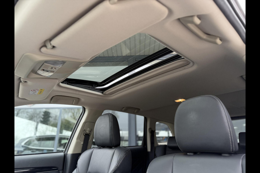 Mitsubishi Outlander 2.4 PHEV Intense+ | Panorama | Apple Carplay | Trekhaak |