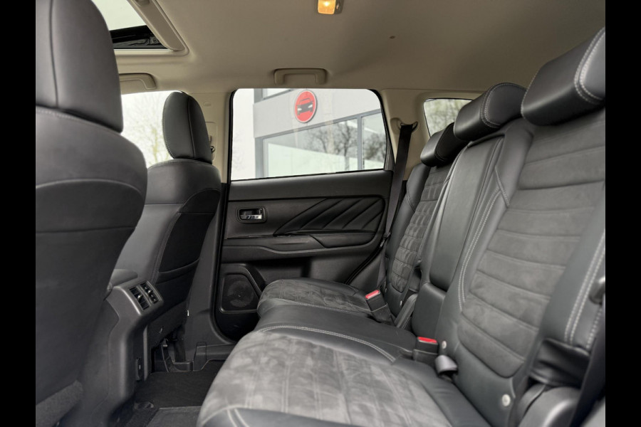 Mitsubishi Outlander 2.4 PHEV Intense+ | Panorama | Apple Carplay | Trekhaak |