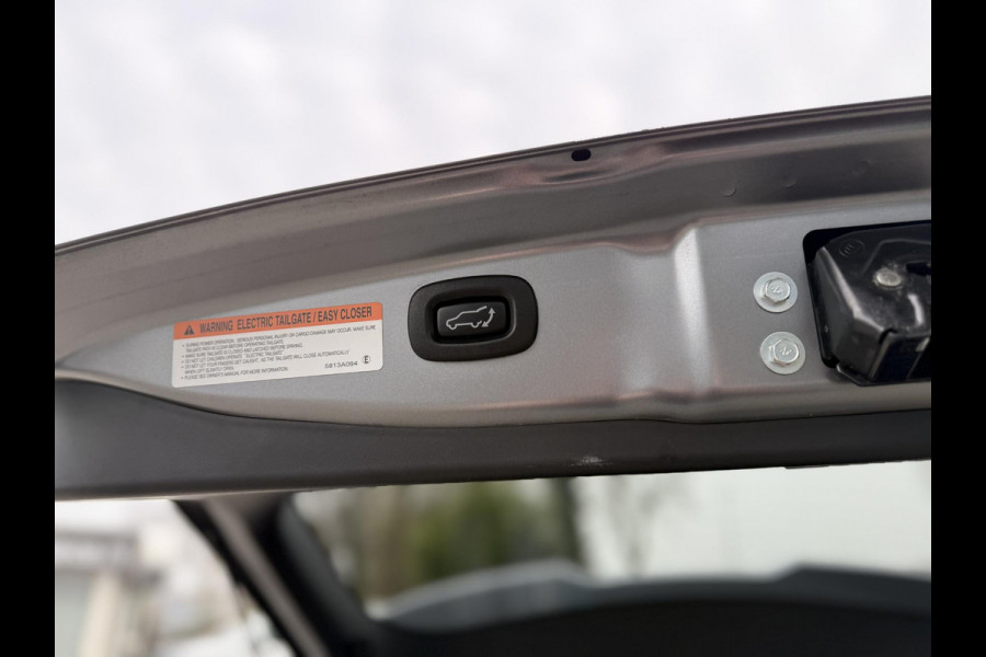 Mitsubishi Outlander 2.4 PHEV Intense+ | Panorama | Apple Carplay | Trekhaak |
