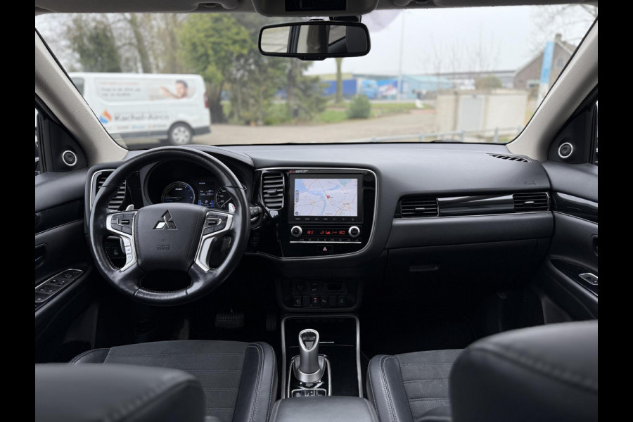 Mitsubishi Outlander 2.4 PHEV Intense+ | Panorama | Apple Carplay | Trekhaak |