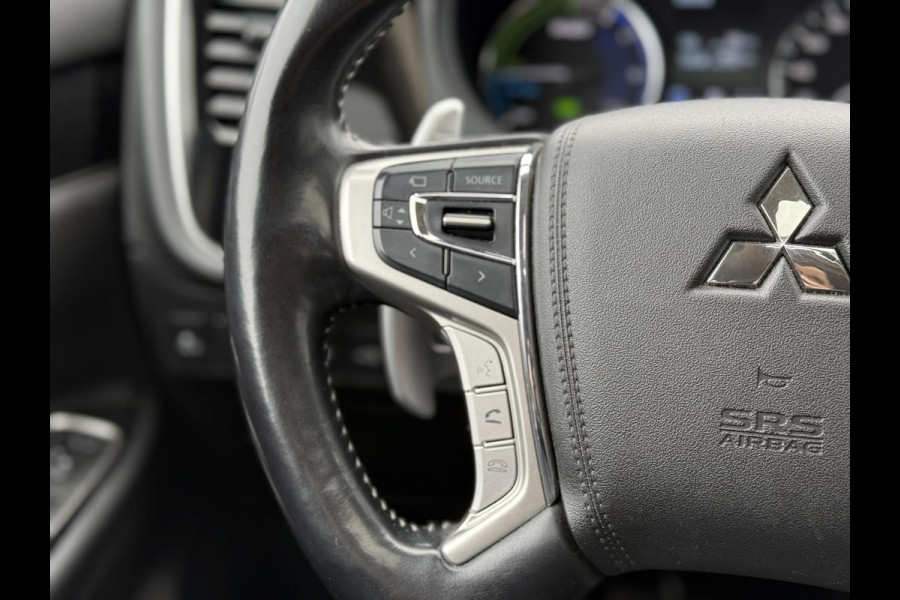 Mitsubishi Outlander 2.4 PHEV Intense+ | Panorama | Apple Carplay | Trekhaak |