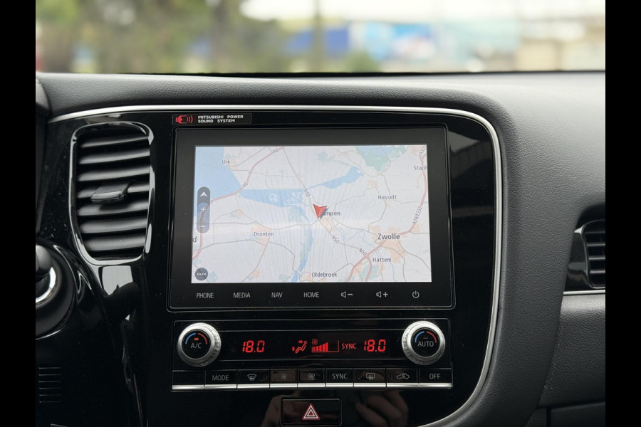 Mitsubishi Outlander 2.4 PHEV Intense+ | Panorama | Apple Carplay | Trekhaak |