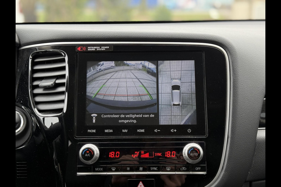 Mitsubishi Outlander 2.4 PHEV Intense+ | Panorama | Apple Carplay | Trekhaak |