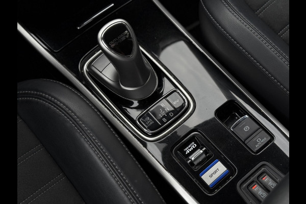 Mitsubishi Outlander 2.4 PHEV Intense+ | Panorama | Apple Carplay | Trekhaak |